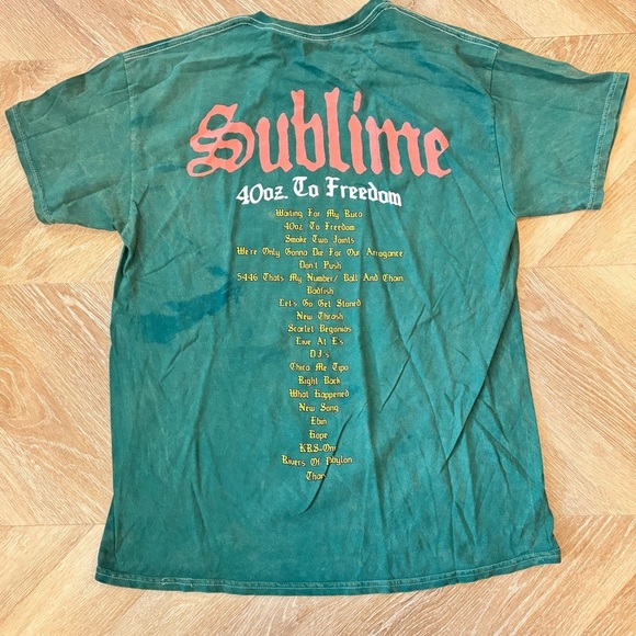 L - Sublime Graphic Tee in Green - Picture 4 of 4